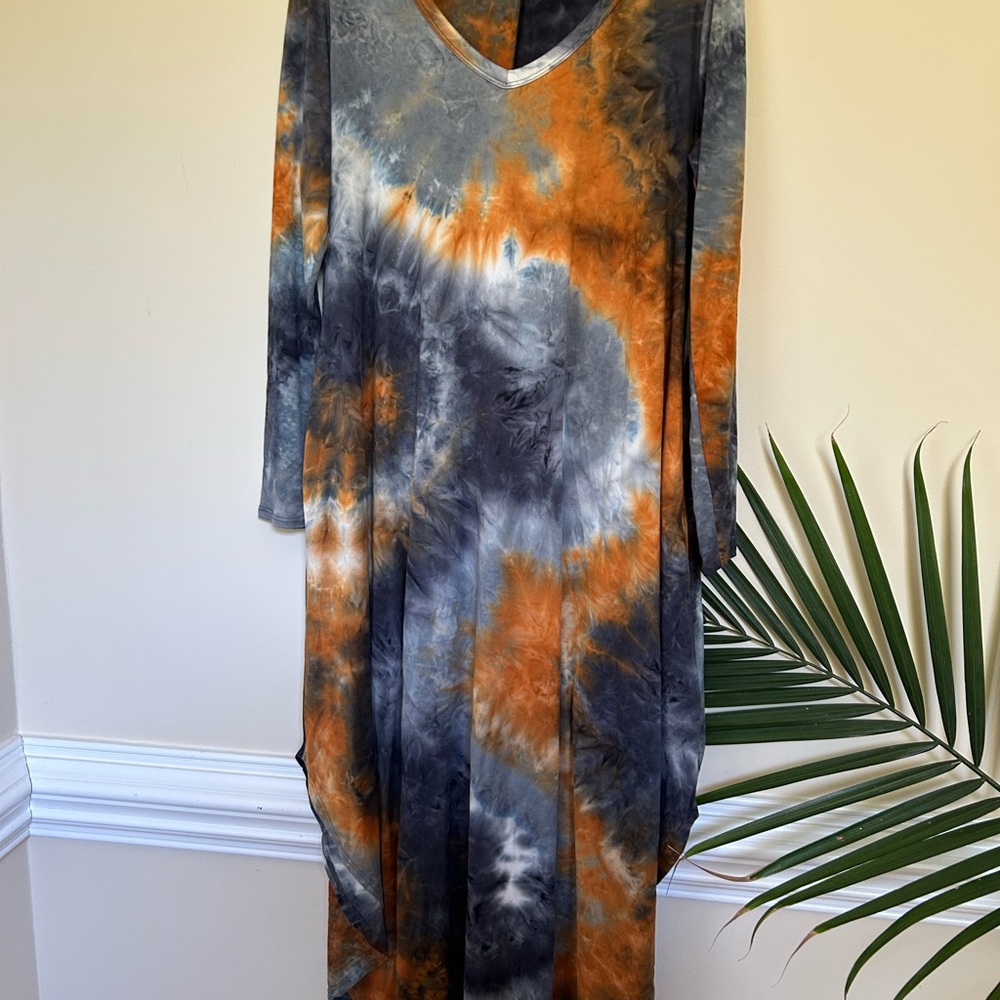 Vibrant Tie-Dye Long Sleeve Dress